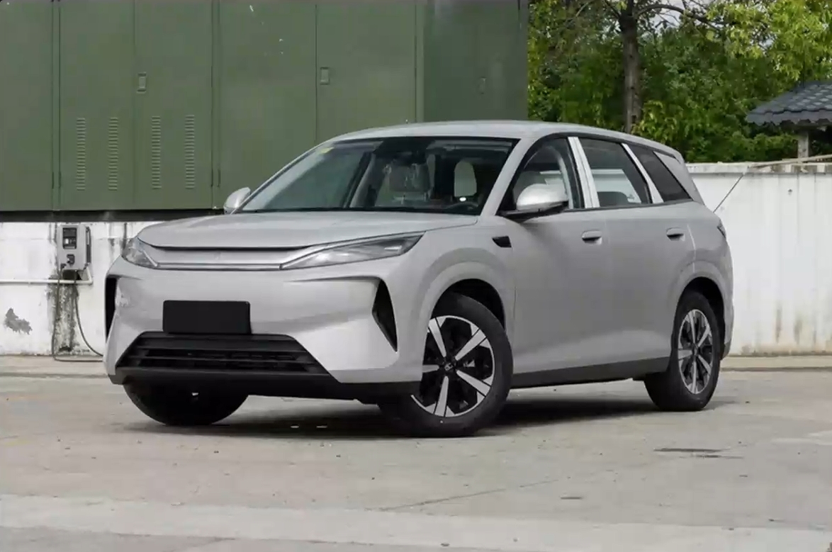 2026 Byd Yuan Plus SUV - Vista Frontal | Exportación B2B LATAM